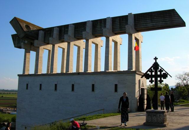 Biserica Monument in memoria victimelor inchisorii comuniste de la Aiud