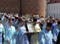 gilder 
Пресвятая Богородице спаси нас ! 
2006-08-10 20:23:05