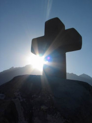 jarek 
Orthodox cross at Kazbek 
2006-08-14 08:35:49