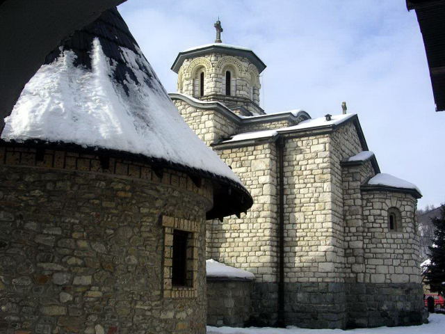стара и нова црква у Крупњу