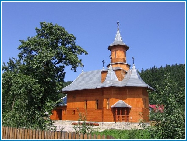Biserica sateasca in Bucovina