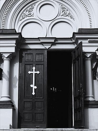 cerkiew p.w. Św. Marii Magdaleny, wejście główne II