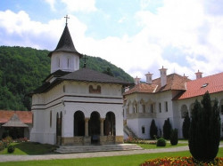 alina5002 
Monastery Constantin Brancoveanu 
2006-09-25 11:54:49