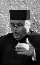 alik 
Lycourgos Angelopoulos 
2006-09-06 15:37:38