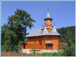 gabriel77 
Biserica sateasca in Bucovina 
2006-09-07 12:10:06