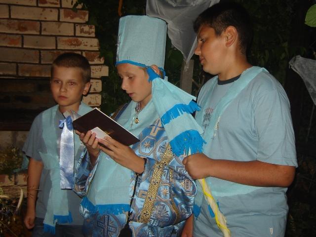 zabawy dzieci na obozie w Holeszowie:)