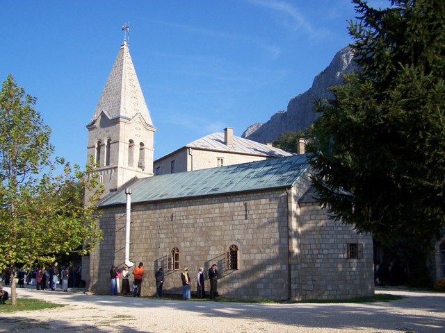 OSTROG - CRKVA SVETE TROJICE