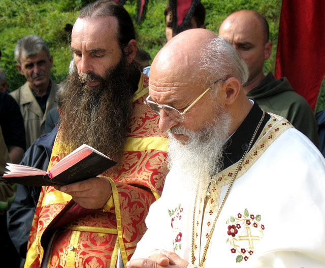 Архимандрит Дионисије и јеромонах Серафим