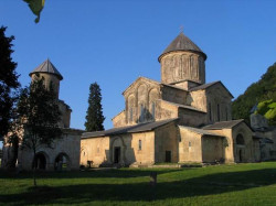 jarek 
Gelati Monastery 
2006-10-02 07:38:47