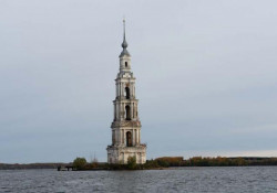 DNU 
г. Калязин. Колокольня 
2006-10-14 20:51:06