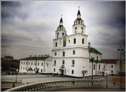 aleh69 
Кафедральный Свято-Духов собор.г.Минск 
2006-10-20 09:26:02