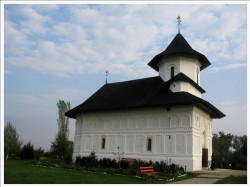 mihaela 
Church Saint Nicholas the Wonderworker, Monastery Turnu, Prahova region 
2006-10-21 22:36:35
