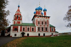 DNU 
Церковь убиенного царевича Дмитрия. Углич 
2006-10-22 09:19:36