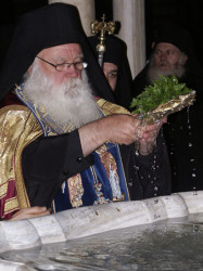 andreiromania 
Sfintirea apei / Blessing of the water 
2006-10-26 06:11:07