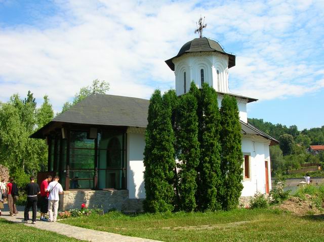 Mânăstirea Ostrov