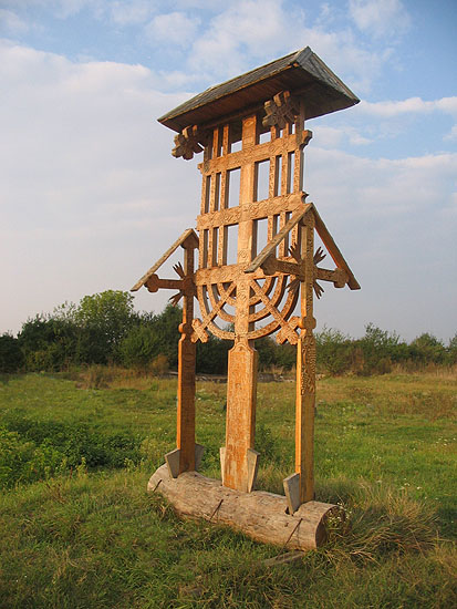 Wayside cross, Turnu Monastery
