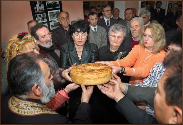 +Славе славу славног Вука +