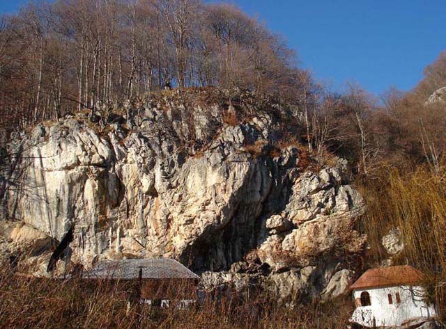 Pahomie Skete, Vilcea, Romania