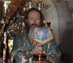 Dionisy, ierei 
Вас всех православных христиан да помянет Господь Бог 
2006-11-06 18:59:58