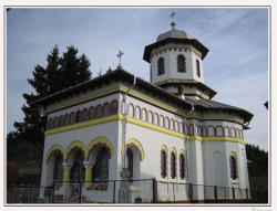 dan 
Biserica"Adormirea Maicii Domnului" - Fundata, Brasov 
2006-11-08 11:48:57