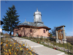 mircea_valcu 
Dalhauti Monastery (county of Vrancea) 
2006-11-09 16:40:19