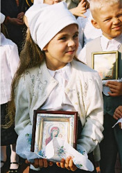 uscin 
Dziewczynka z ikoną - Girl with icon 
2006-11-09 21:44:59