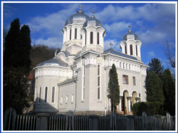 dan 
Biserica "Buna Vestire" - Brasov 
2006-11-16 09:41:26