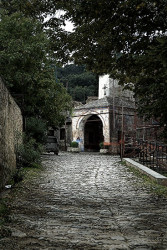 Slobodan 
Улаз у Манастир 
2006-11-16 13:11:15