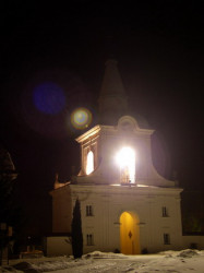 Fiedzia 
Supraska Ławra nocą 
2006-11-18 21:22:28