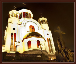 alladob 
Храм на Крови. 
2006-11-19 18:37:19