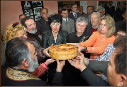 b.backovic 
+Славе славу славног Вука + 
2006-11-23 08:15:46