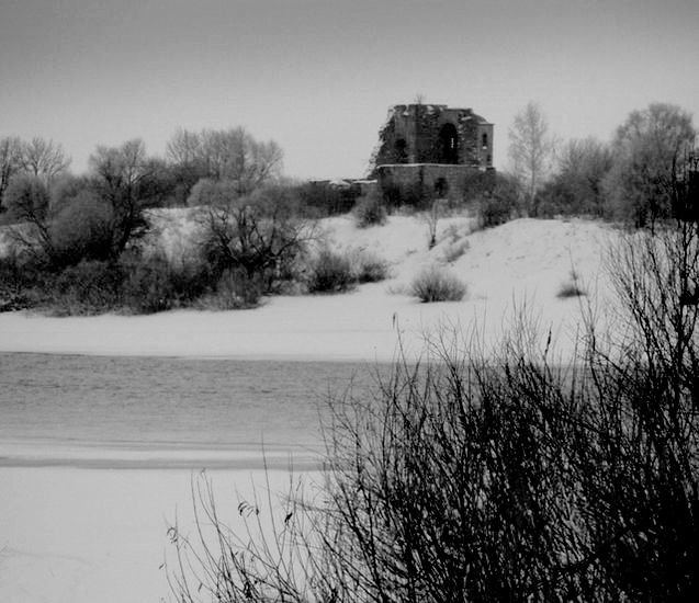 Forgotten church in Veliki Novgorod, 2006