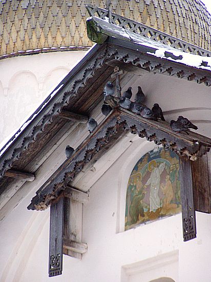 Outside icon in Veliki Novgorod, 2006