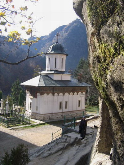Biserica veche a Manastirii Turnu-Valcea / Old church of the Turnu Monastery - Valcea county