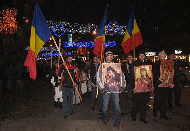 +++ We will die, and we'll be free! +++