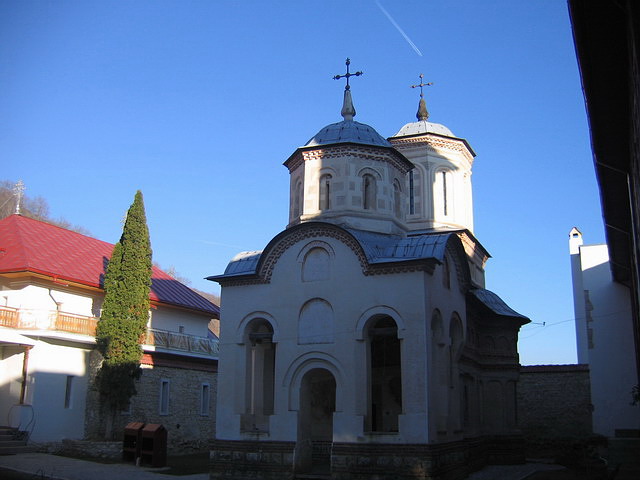 Arnota Monastery Church, Vâlcea county