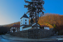 GuliVar 
Манастир Никоље-Доња Шаторња 
2006-12-09 21:10:06