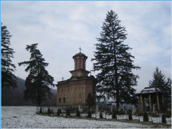 dan 
Manastirea Cozia, Valcea 
2006-12-14 14:26:18
