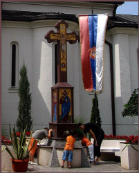 Isa 
Манастир у Бијељини 
2006-12-25 22:13:27