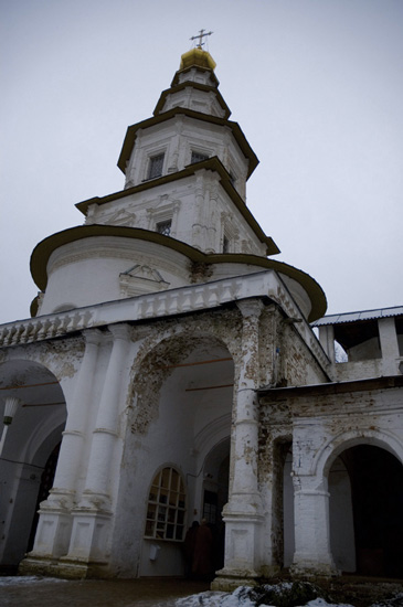 Main 	entrance