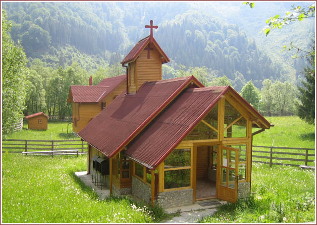 Capela Sf. Cuv. Parascheva -Saticu de sus, Arges ( 2 )