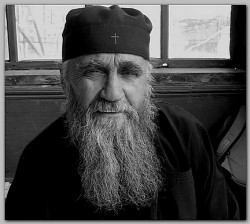 AleksaSrbin 
отац Кирило 
2007-01-02 18:48:46