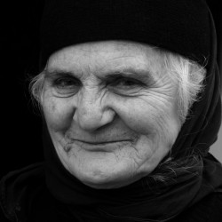 ovidiu_m 
Maica Mina 
2007-01-24 21:21:47