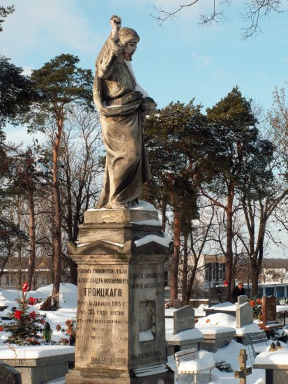 z cmentarza w Radomiu (II)