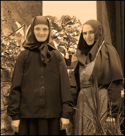 Монахиње/Nuns