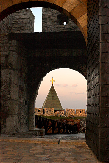 Капија Београда - Belgrade gate