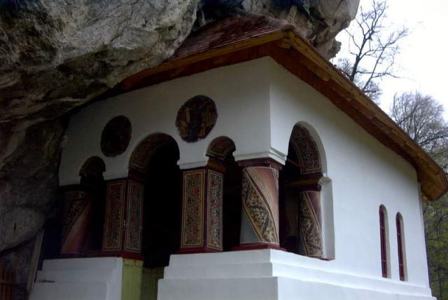SCHITUL PAHOMIE-VALCEA
