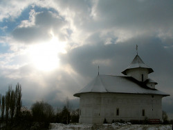 mihaela 
Monastery Turnu, Prahova county 
275 
2007-02-04 23:09:45