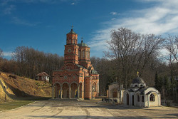 GuliVar 
Манастир Покров Пресвете Богородице 
2007-02-16 22:35:09