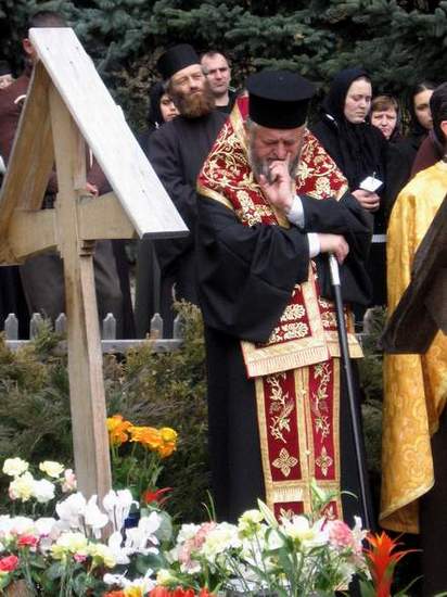 PS Daniil Stoenescu la parastasul maicii Zamfira stavrofora, stareta Manastirii Prislop, 13 martie 2